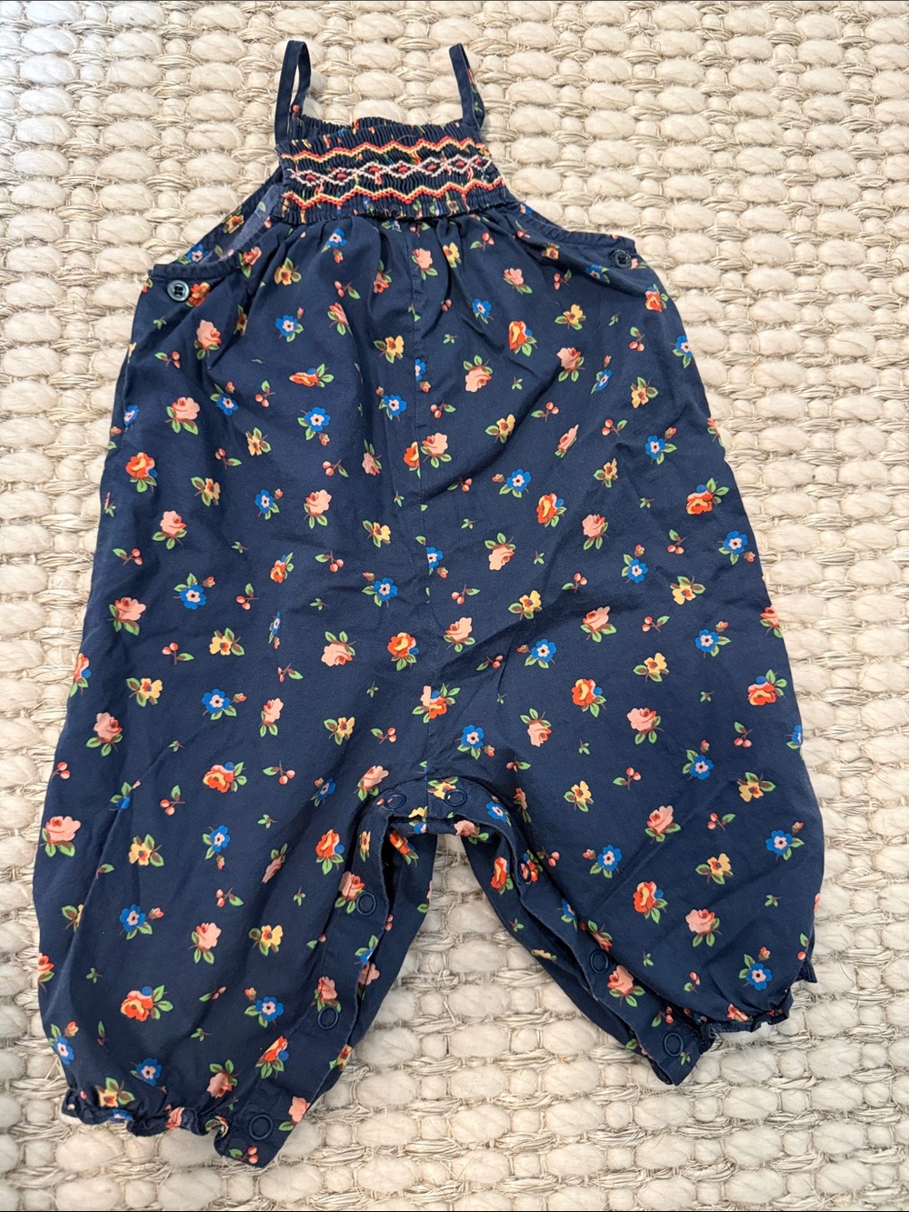 Bonpoint Floral Navy Jumpsuit. 6 month. Excellent condition.